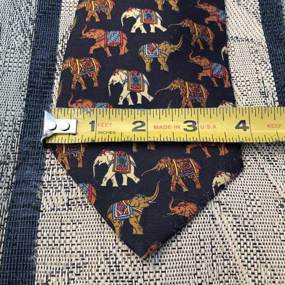 Huntington Elephants Silk Tie 4” - Picture 6 of 7